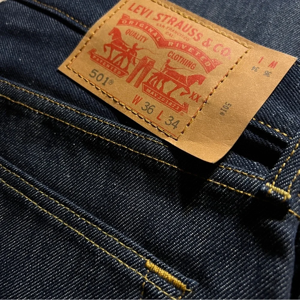 501Levi’s Dk Blue Wash Mfg. 2014 Never Worn 36x34